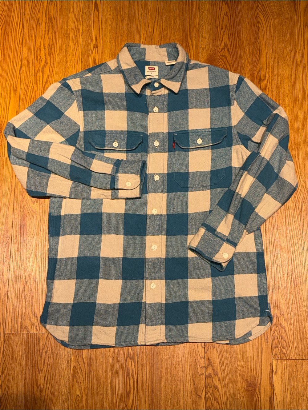 Levi’s Relaxed Fit Blue & Cream Plaid Flannel Shirt